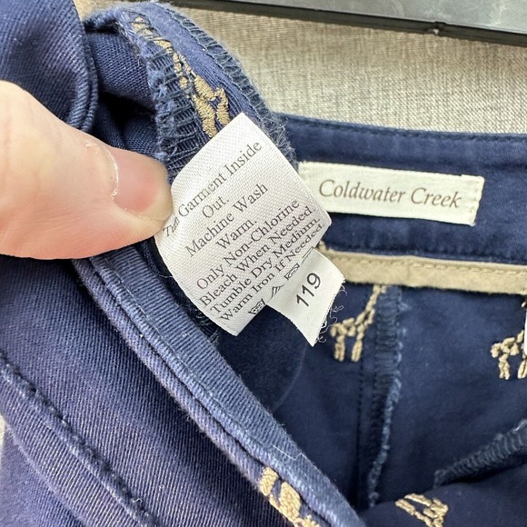 Coldwater Creek Capri‎ Pants Womens 12 Embroidered Giraffe Navy Blue Side Zip - Picture 7 of 7